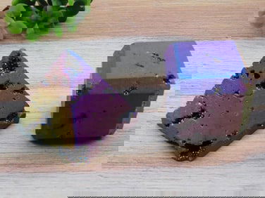 DRUZY TITANIUM CUBE AND PYRAMID ROCK STONE LAPIDARY SPECIMEN