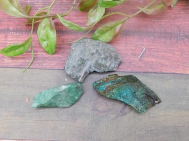 ROCK STONE LAPIDARY SPECIMEN