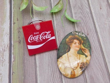 COCA-COLA COKE ADVERTISING POCKET MIRROR AND KEYCHAIN