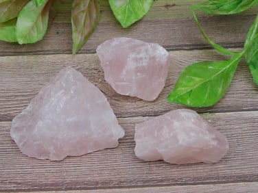 ROSE QUARTZ ROCK STONE LAPIDARY SPECIMEN