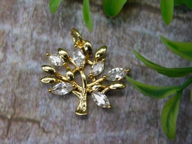 TREE PENDANT ROCK STONE LAPIDARY SPECIMEN