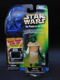 Star Wars Yoda Figure With Freeze Frame Action Slide