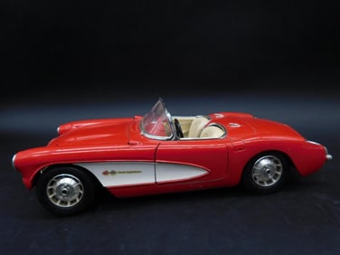 Bburago 1:18 Red Convertible Scale Model Car