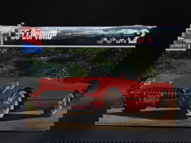 1955 Corvette AMT Model Car Kit, Skill Level 2