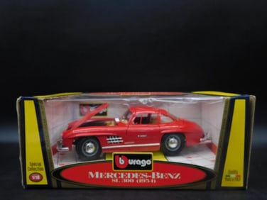 Bburago 1:18 Mercedes-Benz 300 SL Special Collection Model