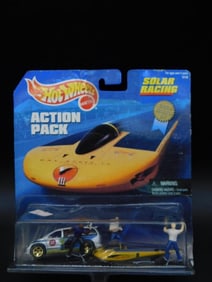 Hot Wheels Solar Racing Action Pack Set in Original Packaging