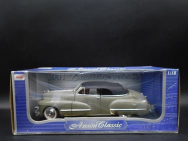 1:18 Anson Classic 1947 Cadillac Series 62 Diecast Model