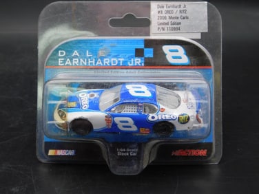 Dale Earnhardt Jr. #8 Oreo Ritz 2006 Monte Carlo Diecast