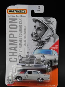 Matchbox 62 Mercedes-Benz 220 SE Sedan Model