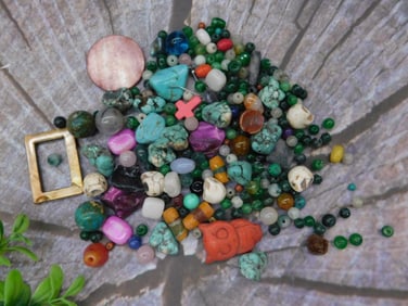 Mixed Lot of Assorted Beads and Stone Jewelry Pieces
