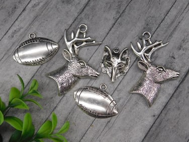 MIXED PENDANT LOT