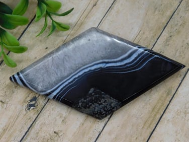 BLACK SARDONYX DIAMOND CUT ROCK STONE LAPIDARY SPECIMEN