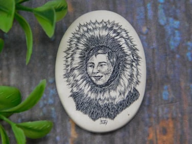 SCRIMSHAW CABOCHON ROCK STONE LAPIDARY SPECIMEN