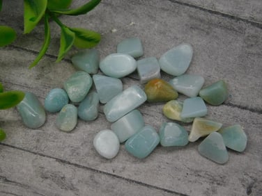 AMAZONITE CHIPS ROCK STONE LAPIDARY SPECIMEN