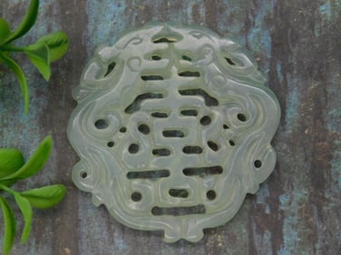 CARVED JADE ROCK STONE LAPIDARY SPECIMEN