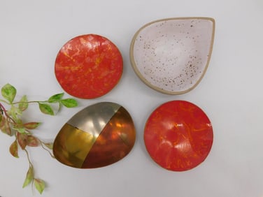 Set of 4 Decorative Bowls - Mixed Materials