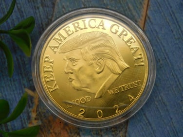Gold-Plated 2024 Donald Trump Commemorative Coin