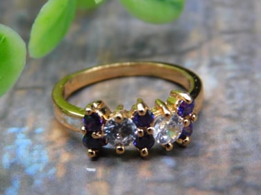 Gold Ring With Multicolor Stones, Size 6
