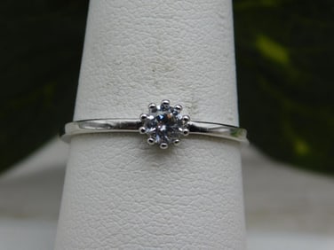 GENUINE STONE RING SIZE 8