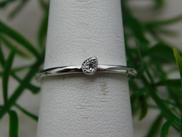 GENUINE STONE RING SIZE 8