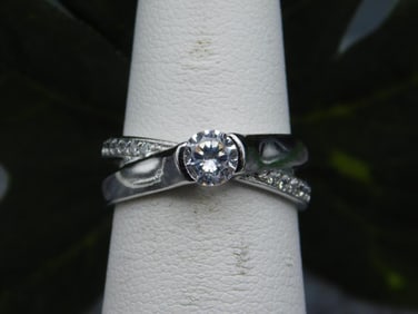 GENUINE STONE RING SIZE 6