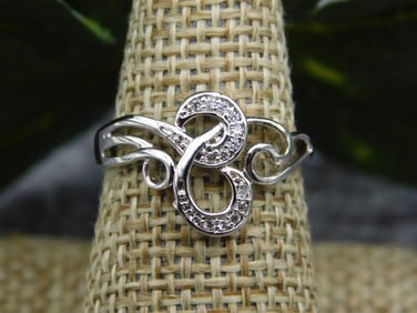 GENUINE STONE RING SIZE 6