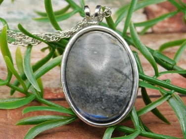 SODALITE PENDANT NECKLACE ROCK STONE LAPIDARY SPECIMEN