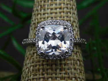 GENUINE STONE RING SIZE 6