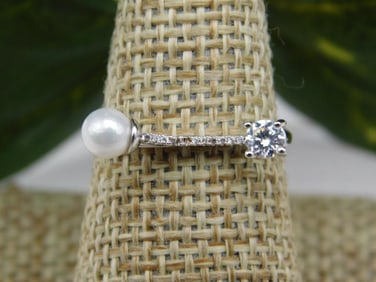 GENUINE STONE RING SIZE 7