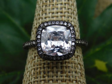 GENUINE STONE RING SIZE 6