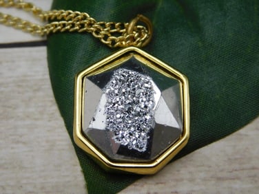 TITANIUM DRUZY QUARTZ PENDANT NECKLACE ROCK STONE LAPIDARY SPECIMEN