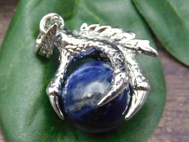 SODALITE CLAW PENDANT ROCK STONE LAPIDARY SPECIMEN
