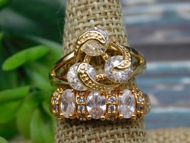 STONE RINGS ROCK STONE LAPIDARY SPECIMEN