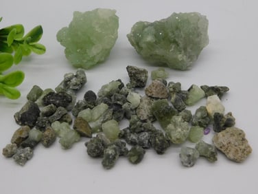 PHRENITE ROCK STONE LAPIDARY SPECIMEN