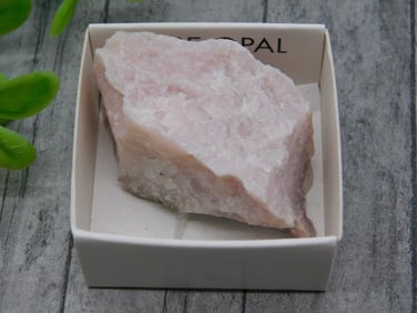 ROSE OPAL ROCK STONE LAPIDARY SPECIMEN