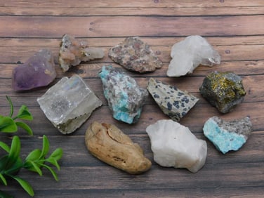 MIXED ROUGH ROCK STONE LAPIDARY SPECIMEN