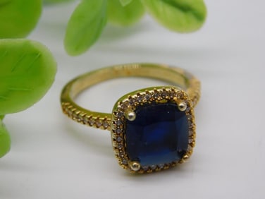 STONE RING ROCK STONE LAPIDARY SPECIMEN