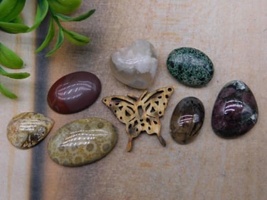 MIXED LOT ROCK STONE LAPIDARY SPECIMEN