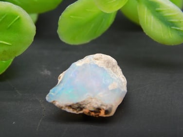 ROUGH OPAL ROCK STONE LAPIDARY SPECIMEN
