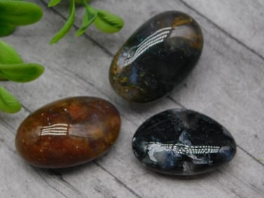 ROCK STONE LAPIDARY SPECIMEN