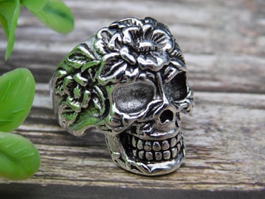 Skull-Design Ring in Size 9 with Floral Accents