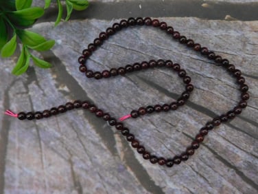 Polished Garnet Bead Strand With Pink Threading Rock Stone Lapidary Specimen
