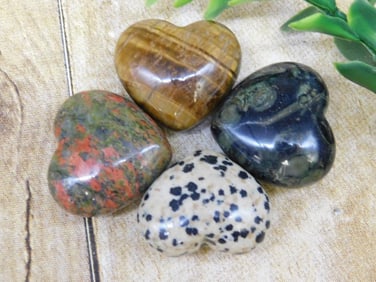 STONE HEARTS ROCK STONE LAPIDARY SPECIMEN