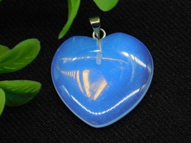 OPALITE HEART PENDANT ROCK STONE LAPIDARY SPECIMEN