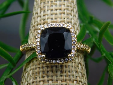 GENUINE STONE RING SIZE 7