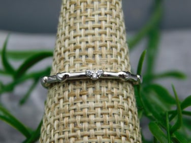 GENUINE STONE RING SIZE 6