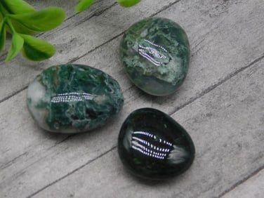 ROCK STONE LAPIDARY SPECIMEN