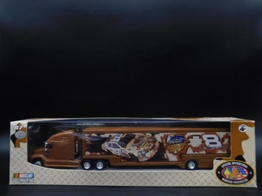 Winner?s Circle NASCAR 1:64 Scale Trailer Rig with Dale Jr. Graphics NIB