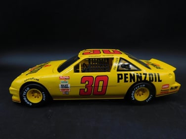 ERTL Pennzoil #30 Stock Car Model with Open Hood Feature