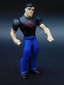 2000 McDonald?s DC Comics Superman Action Figure